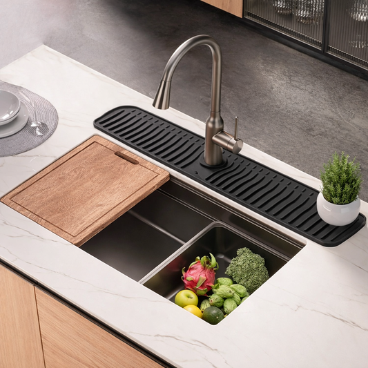 Silicone Faucet Splash Guard – Self-Draining Sink Mat for Kitchen & Bathroom